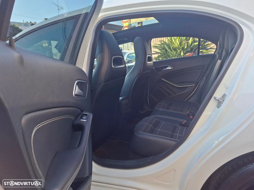 Mercedes-Benz A 200 CDI 4Matic 7G-DCT StreetStyle - 20
