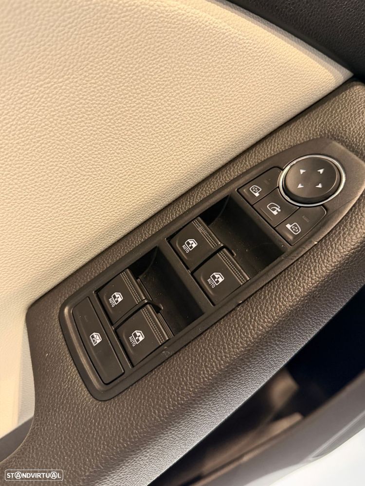 Renault Clio 1.0 TCe Techno - 25