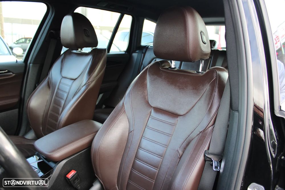 BMW X3 30 e xDrive Line Luxury - 18