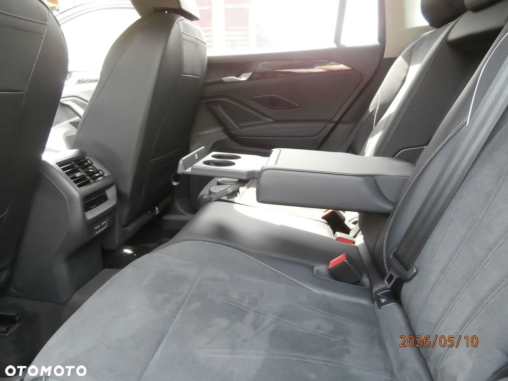 Volkswagen Tiguan 1.5 eTSI Elegance DSG - 8