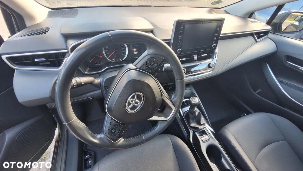 Toyota Corolla 1.5 Comfort - 12