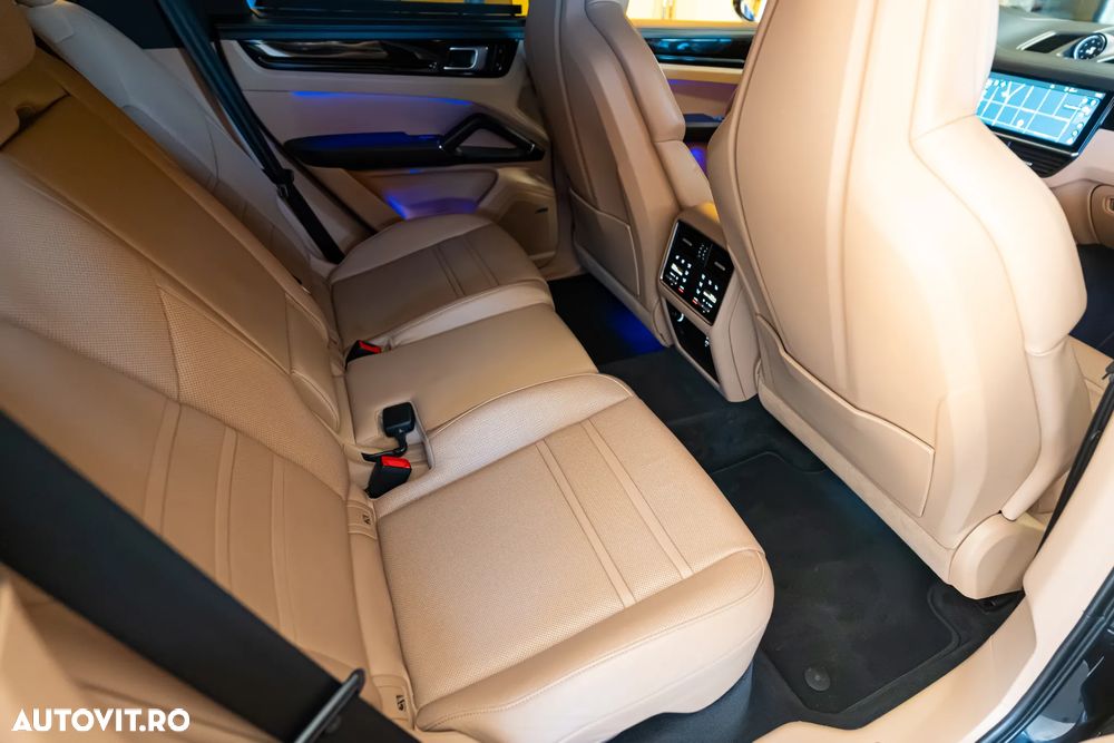 Porsche Cayenne E-Hybrid Tiptronic S - 36