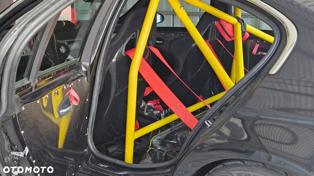 BMW Seria 3 325i - 12