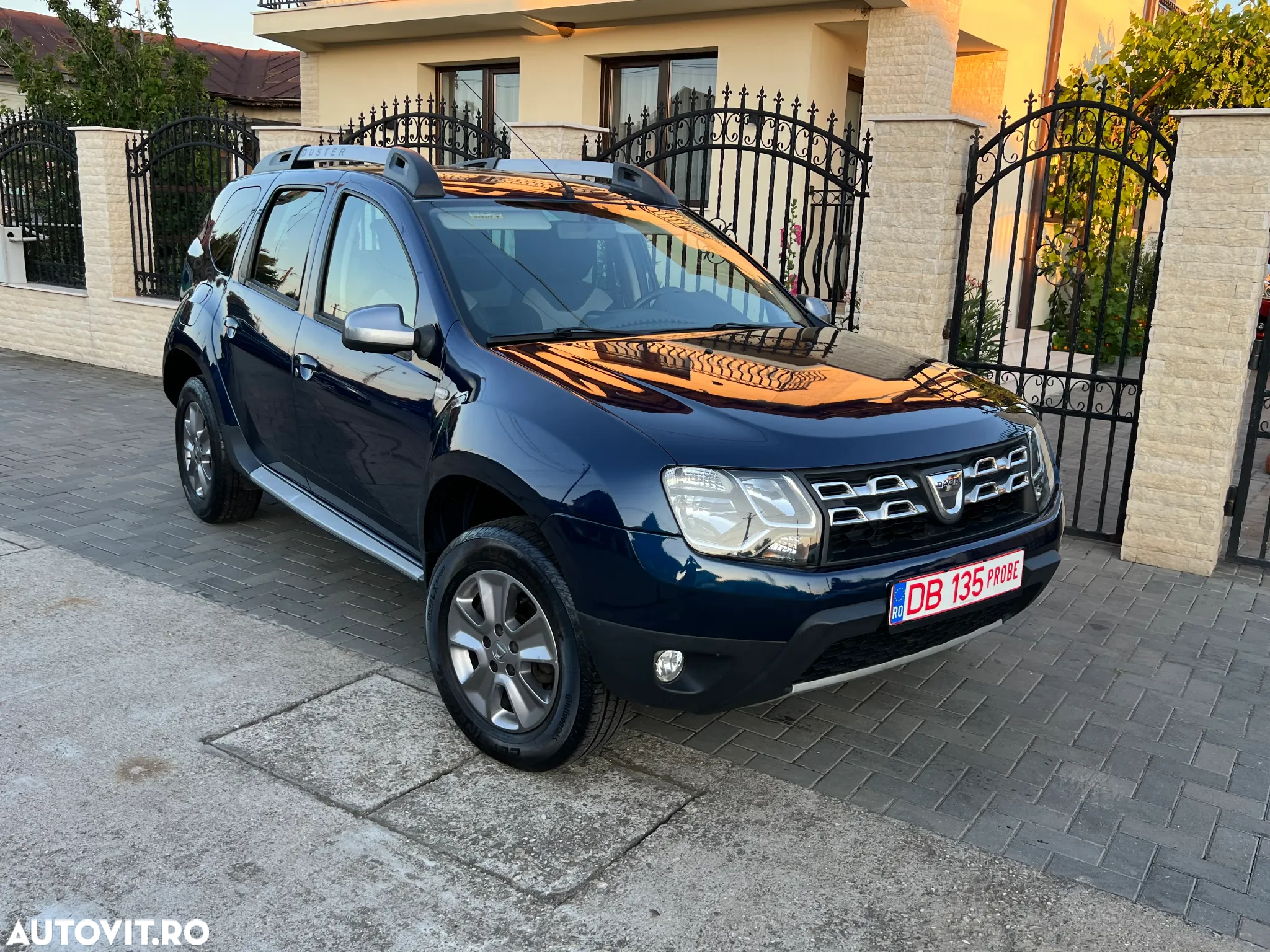 Dacia Duster 1.6 SCe Essential - 2