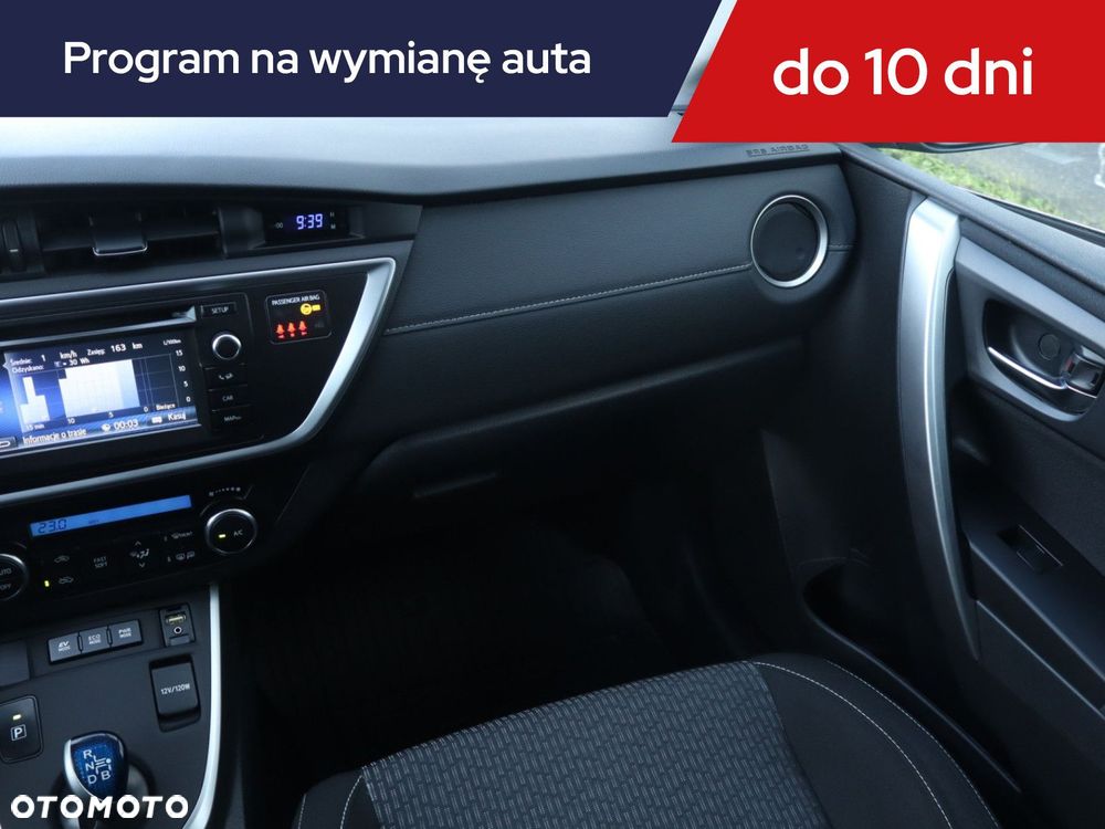 Toyota Auris - 10
