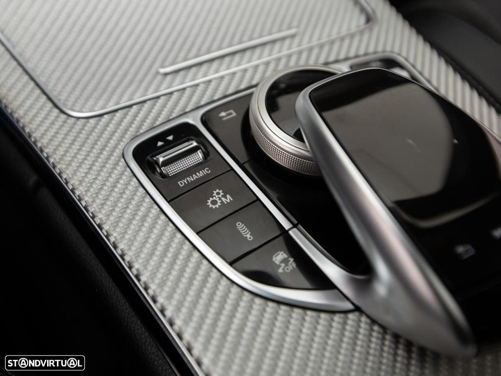 Mercedes-Benz C 63 AMG S - 36