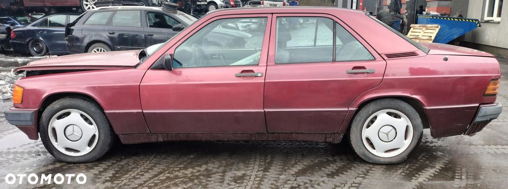 MERCEDES W201 190E M102.962 2.0 8V  DRZWI TYŁ TYLNE PRAWE LEWE MASKA ZDERZAK BŁOTNIK KLAPA LAMPA SZYBA CAŁY NA CZĘŚCI - 2