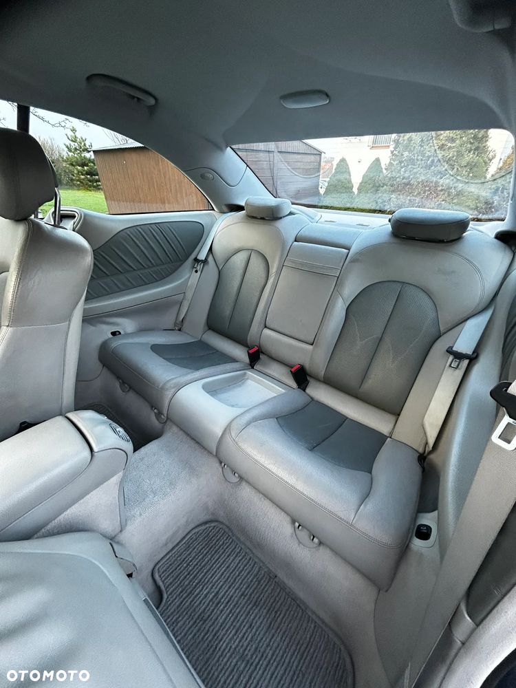 Mercedes-Benz CLK - 5