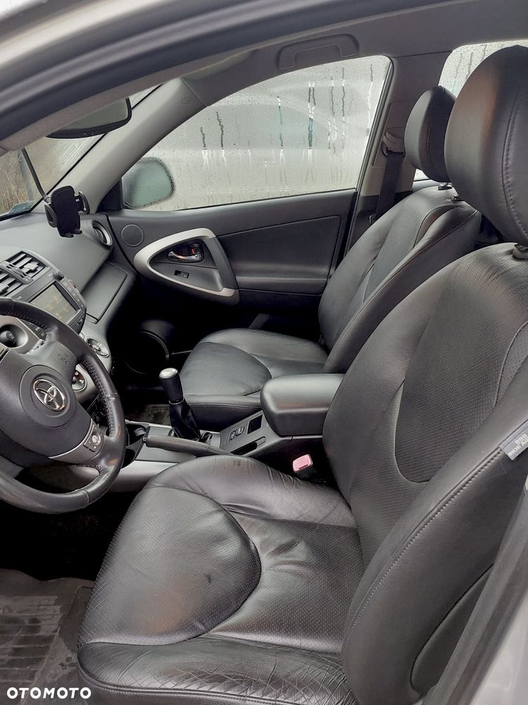 Toyota RAV4 2.0 4x4 - 18