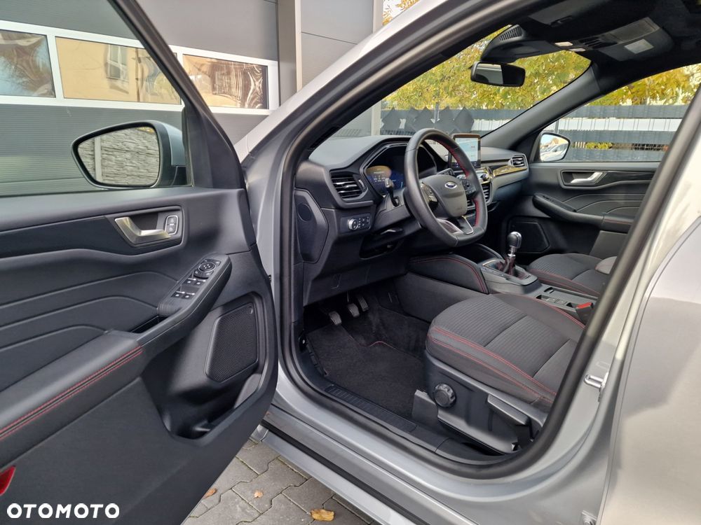 Ford Kuga - 12