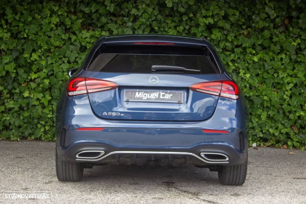 Mercedes-Benz A 250 e AMG Line - 10