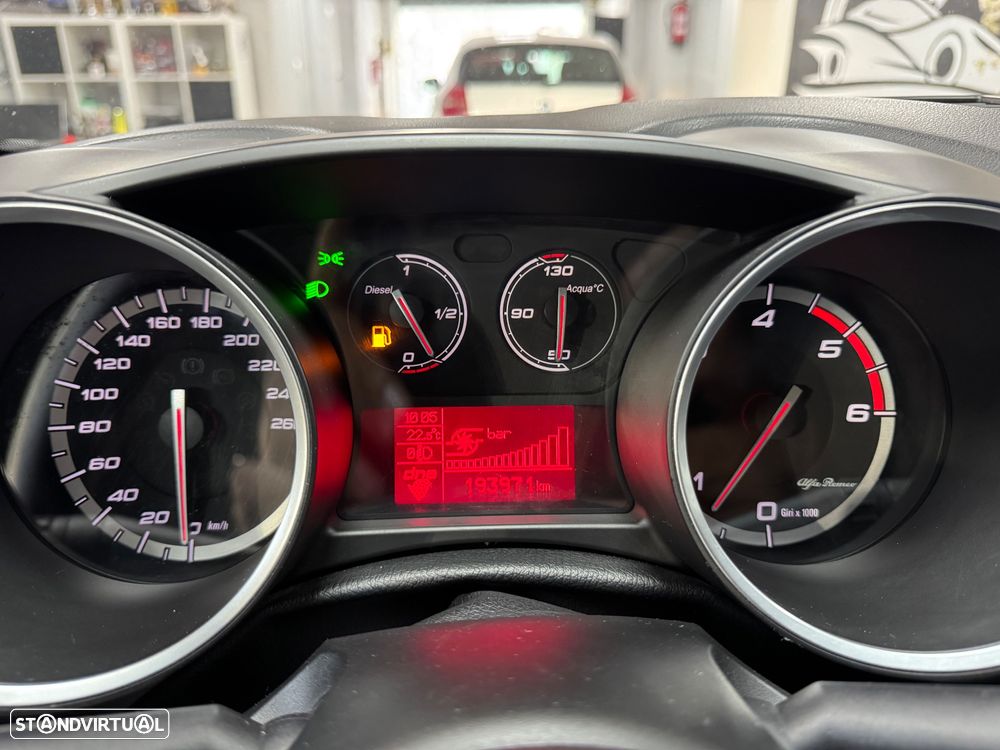 Alfa Romeo Giulietta 1.6 JTDm Veloce - 33