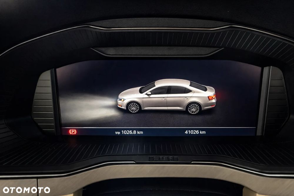 Skoda Superb 2.0 TDI SCR 4x4 L&K DSG - 3