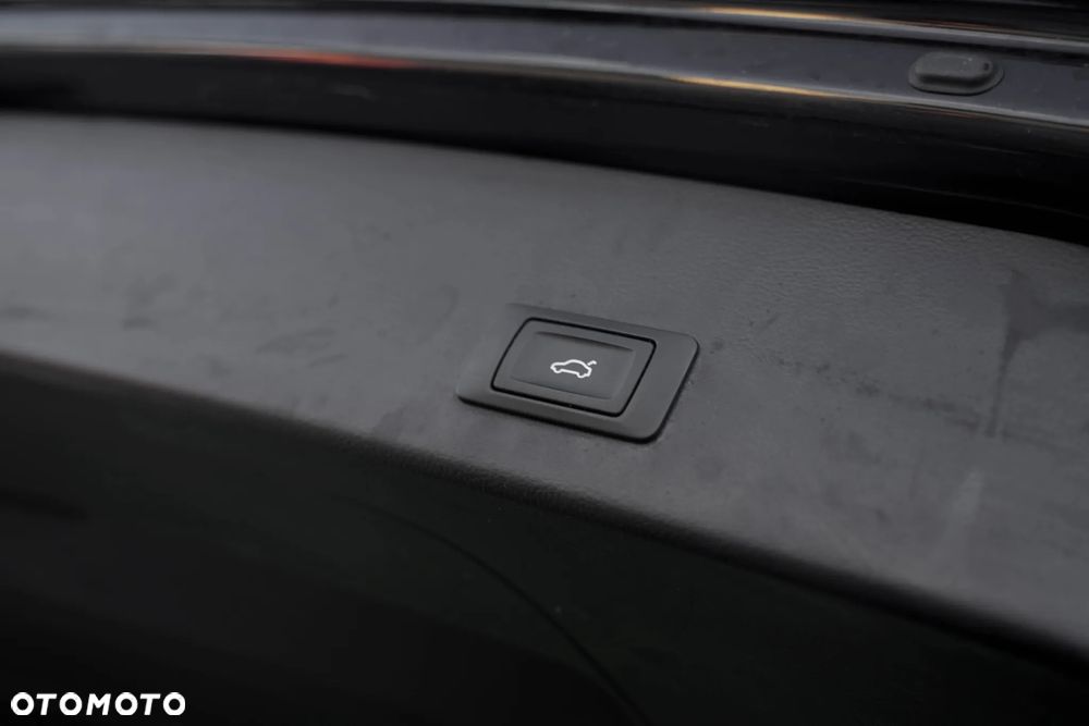 Audi A6 Avant 2.0 TDI ultra S tronic - 22