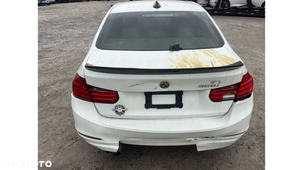 BMW Seria 3 328i - 11