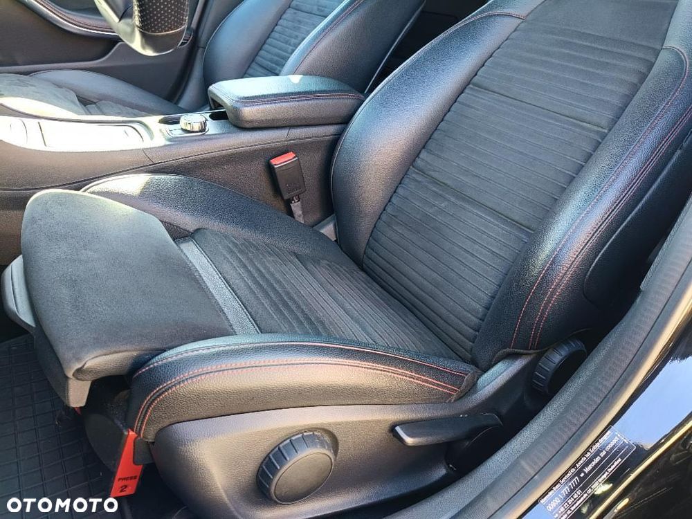 Mercedes-Benz CLA 200 7G-DCT AMG Line - 13