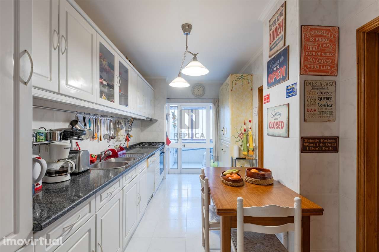 Apartamento T4 Com áreas generosas em Vilar do Paraíso - Grande imagem: 4/30