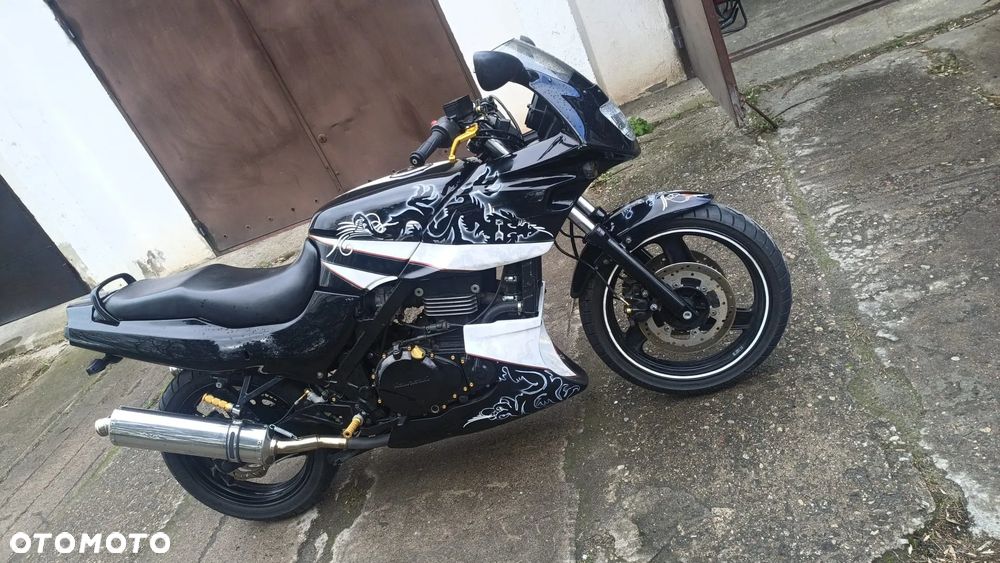 Kawasaki GPZ - 2