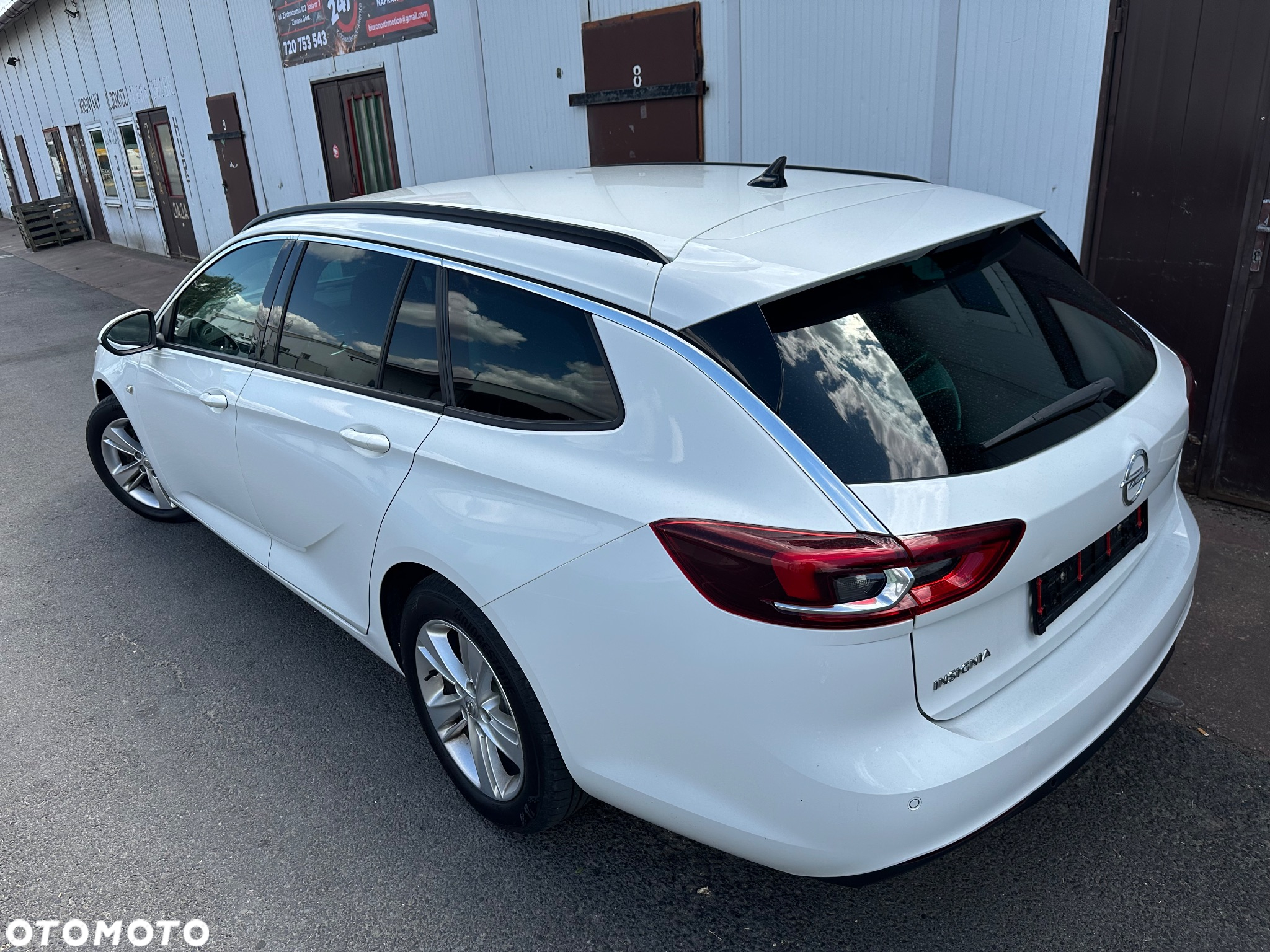 Opel Insignia Sports Tourer 2.0 Diesel Business Innovation - 16