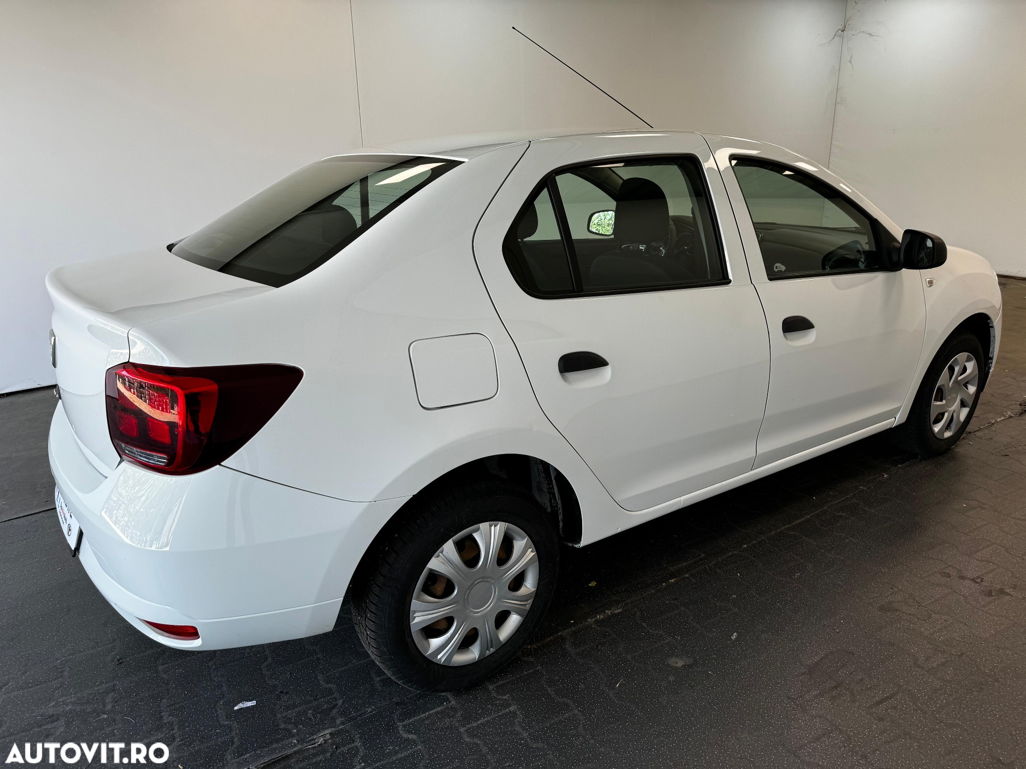 Dacia Logan 1.0 SCe SL PLUS - 17
