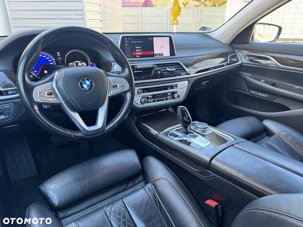 BMW Seria 7 730d xDrive - 13