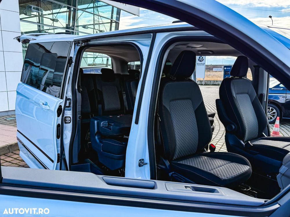 Volkswagen Caravelle - 11