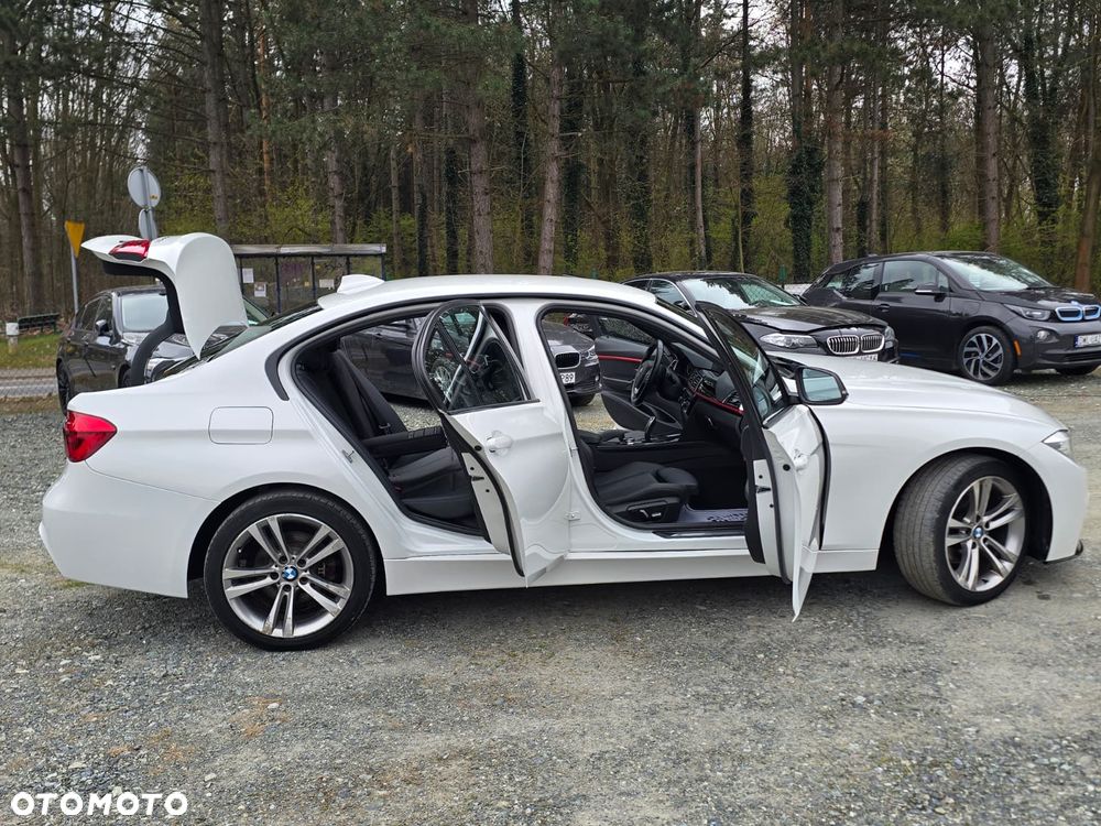 BMW Seria 3 330i Edition M Sport Shadow - 3