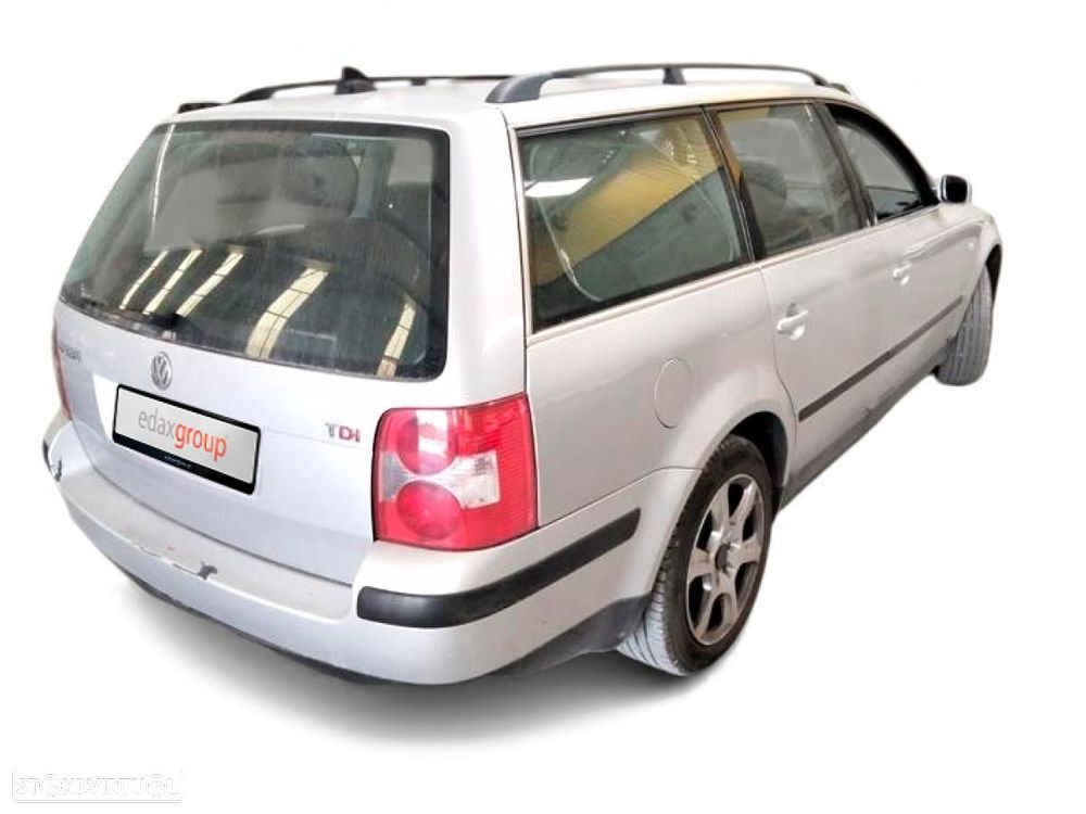 VW Passat Variant - 2