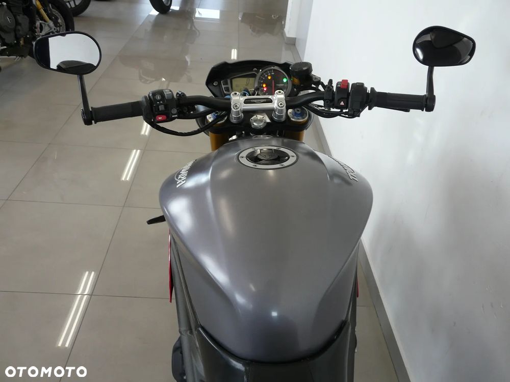 Triumph Speed Triple - 27