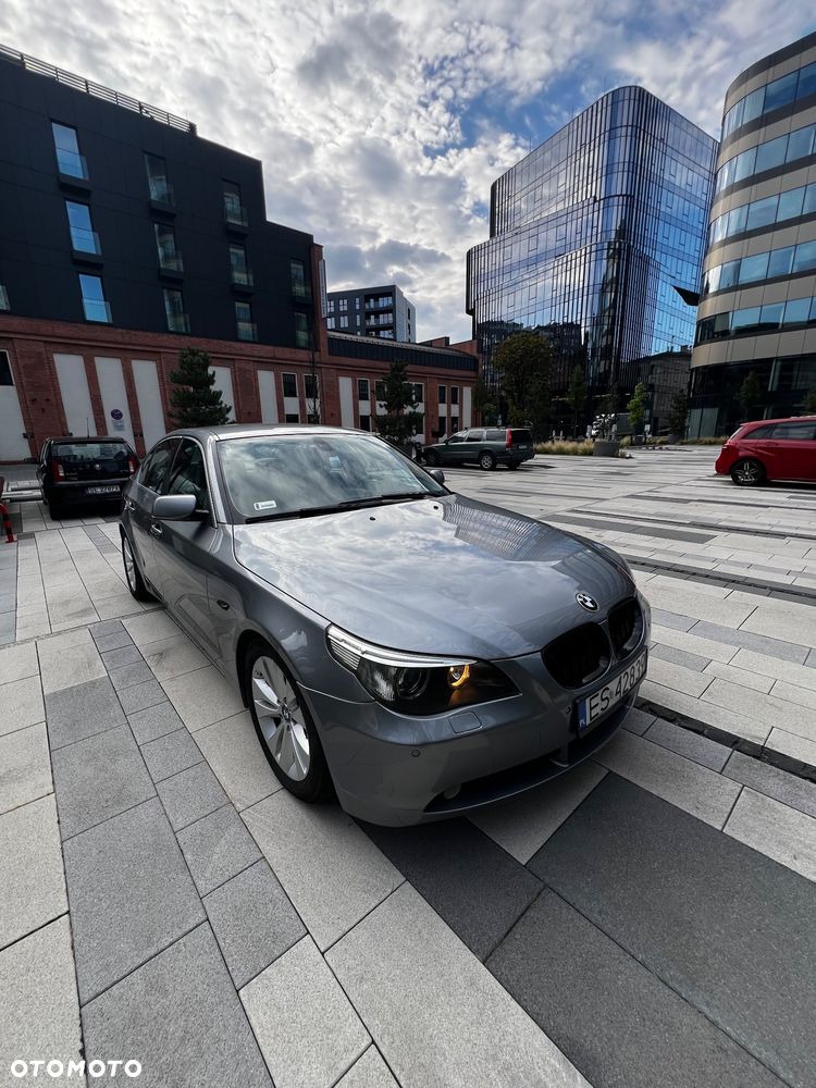 BMW Seria 5 525d - 15