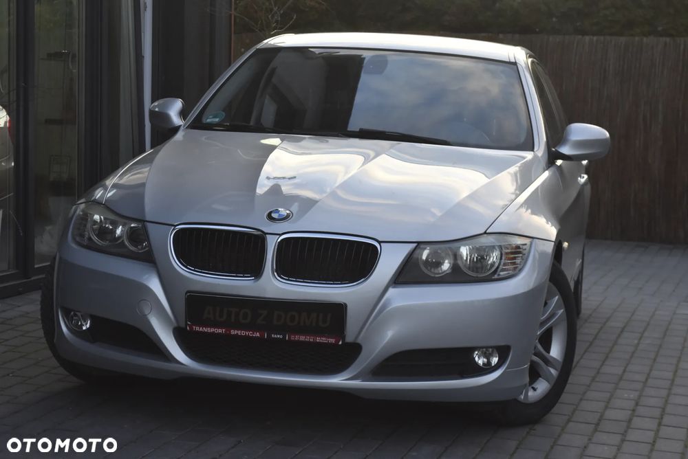 BMW Seria 3 318i Edition Sport