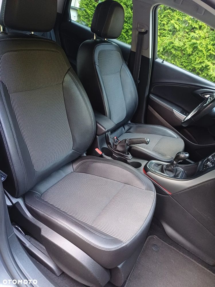 Opel Astra 1.6 CDTI Cosmo - 12