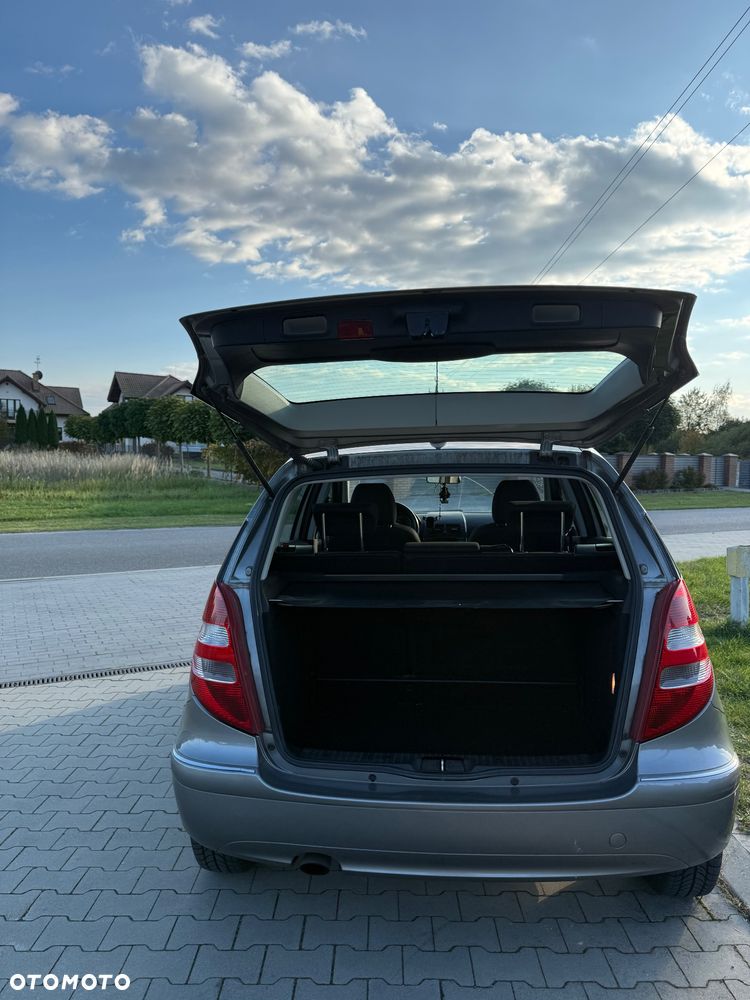 Mercedes-Benz Klasa A 170 Classic - 16