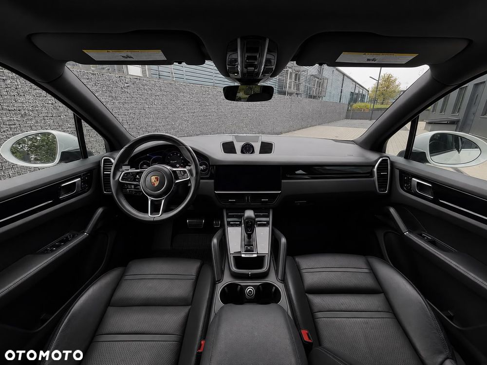 Porsche Cayenne S - 9