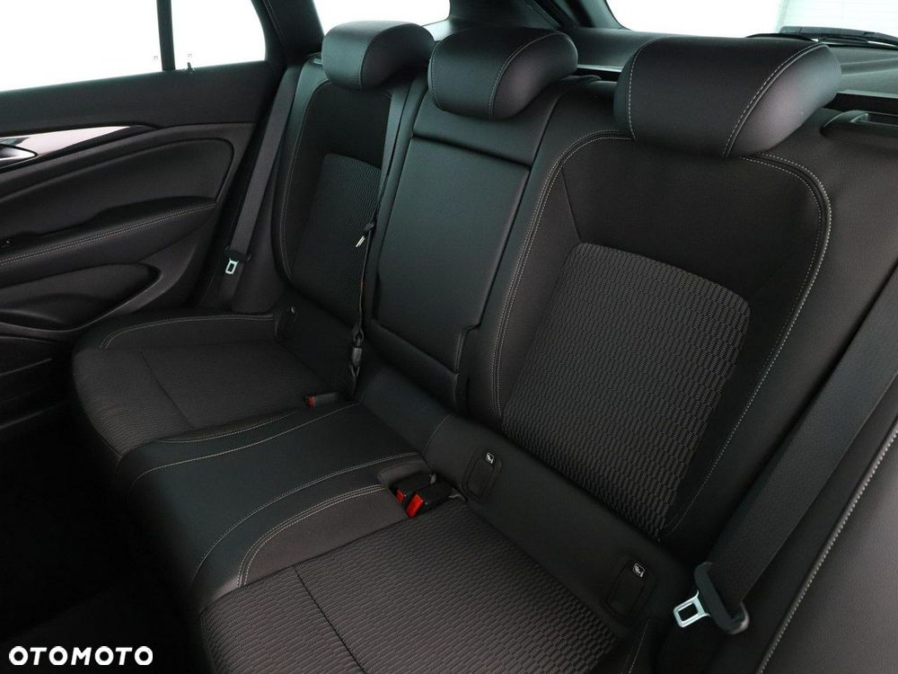 Opel Insignia 1.5 CDTI Business Elegance S&S - 18