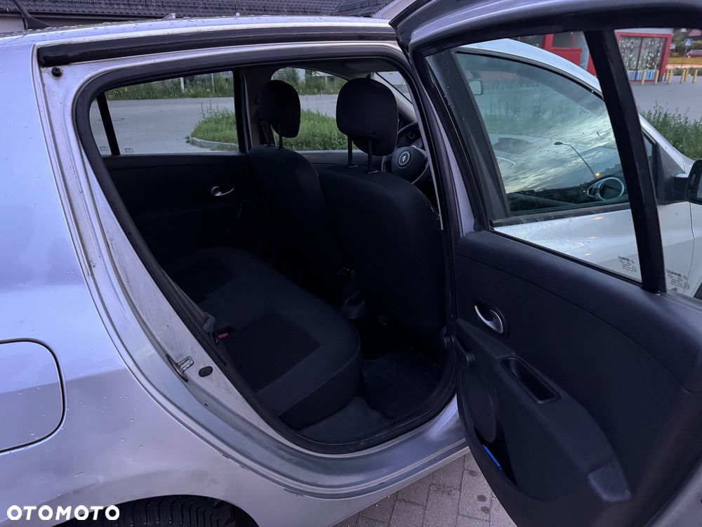 Renault Clio 1.5 dCi Alize - 20