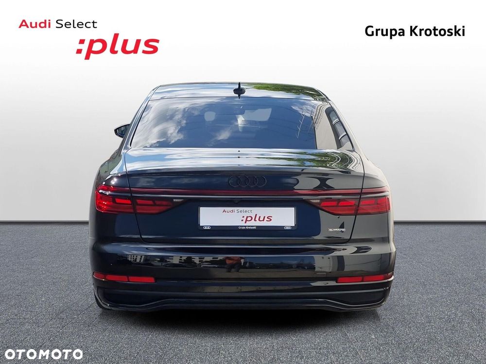 Audi A8 - 6