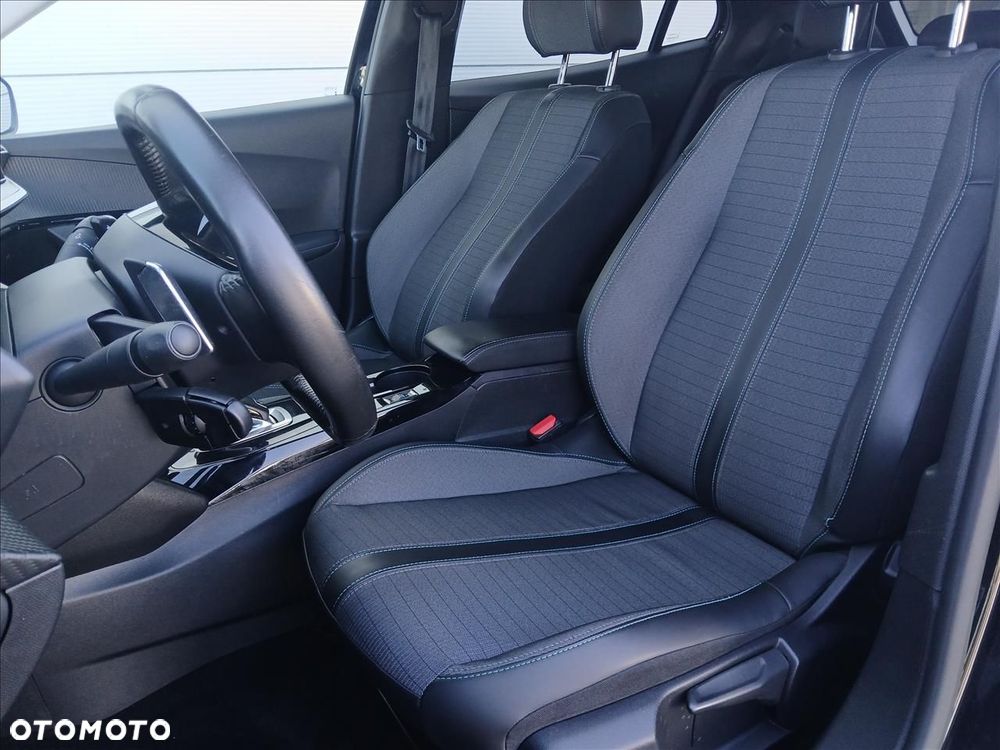 Peugeot 2008 1.5 BlueHDi Allure Pack S&S EAT8 - 19