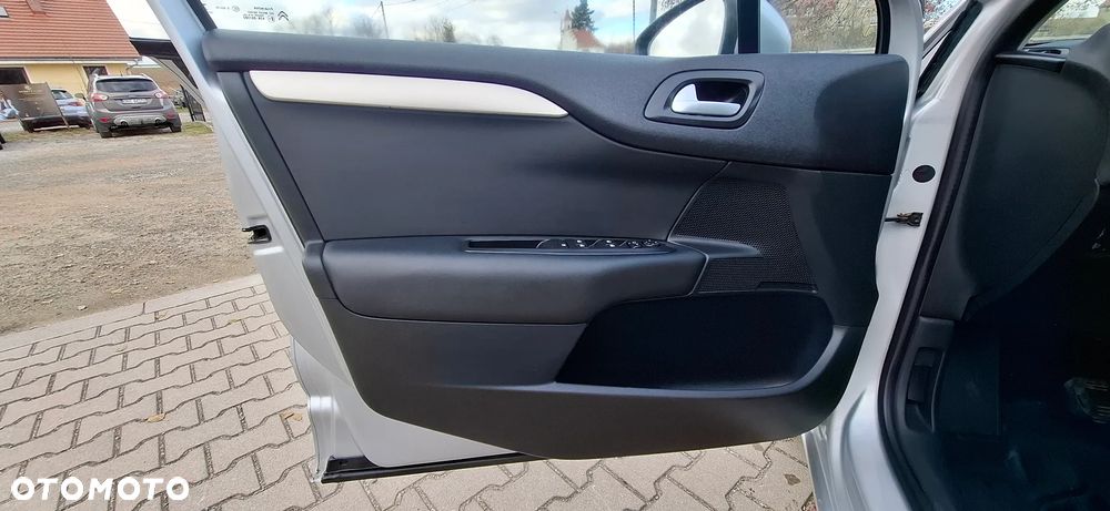 Citroën C4 1.4 VTi Seduction - 18