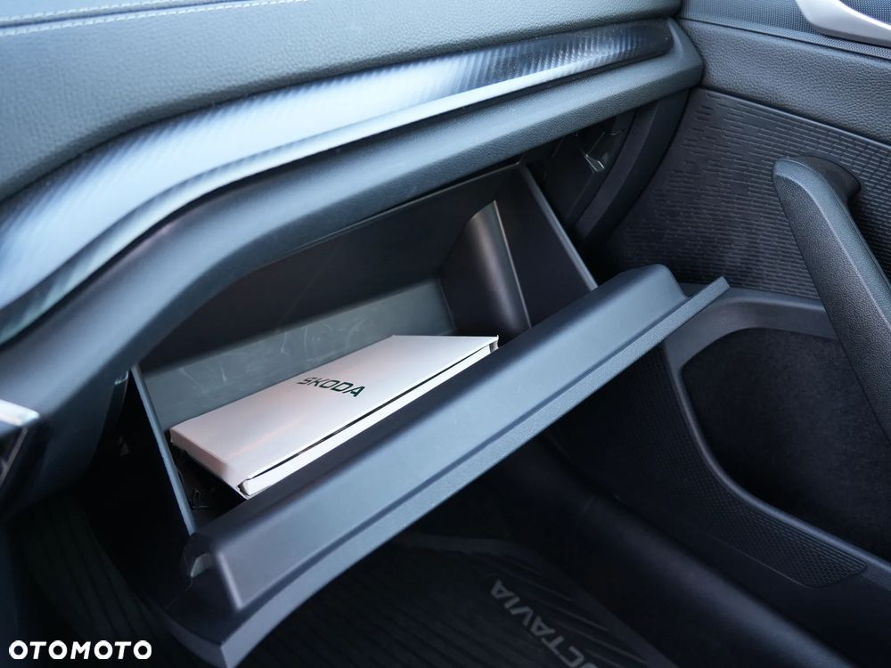 Skoda Octavia 2.0 TDI Sportline DSG - 30