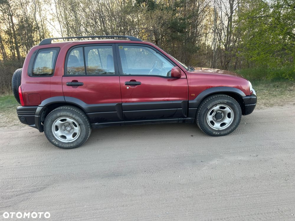 Suzuki Grand Vitara 2.0 Special Edition - 4