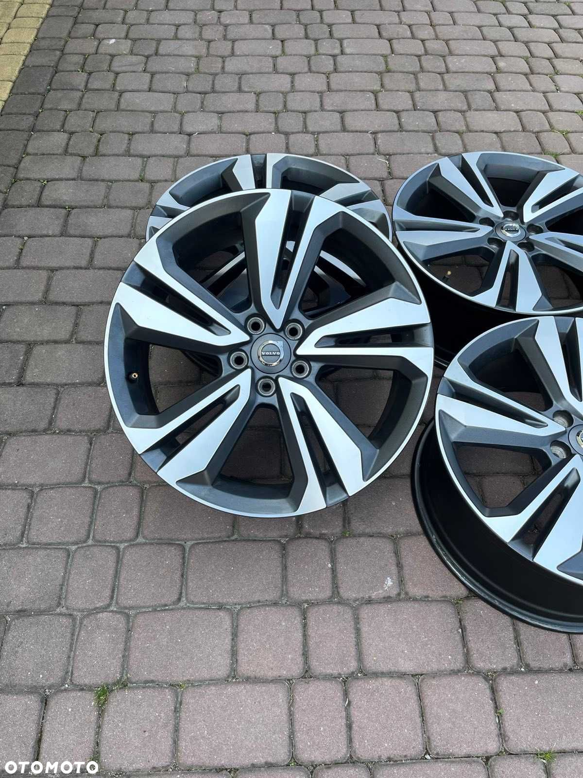 Oryginalne alufelgi Volvo 5x108 19 XC60 XC40 V60 V90 Bicolor R-Design - 3