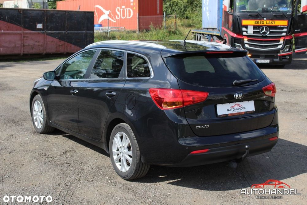 Kia Ceed - 4