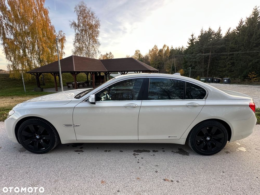 BMW Seria 7 740d xDrive - 24