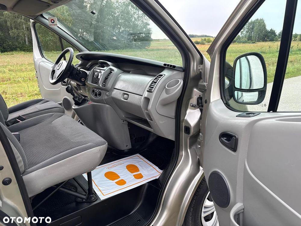 Opel Vivaro - 21