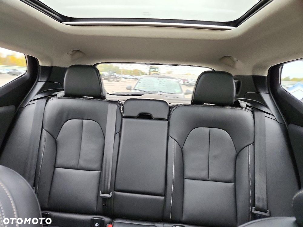 Volvo XC 40 - 11