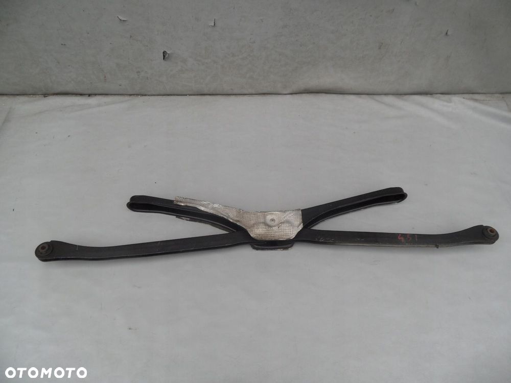 WAHACZ PRAWY LEWY TYŁ TYLNY MOCOWANIE WSPORNIK SMART FORTWO A251 451 - 1