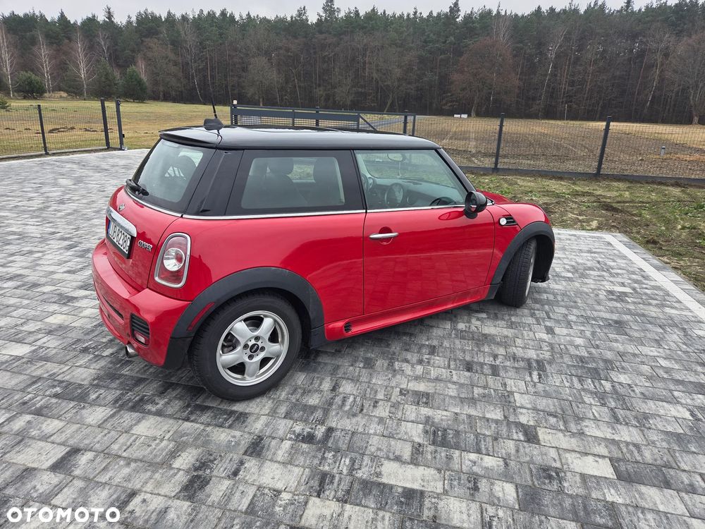 MINI Cooper Standard - 2