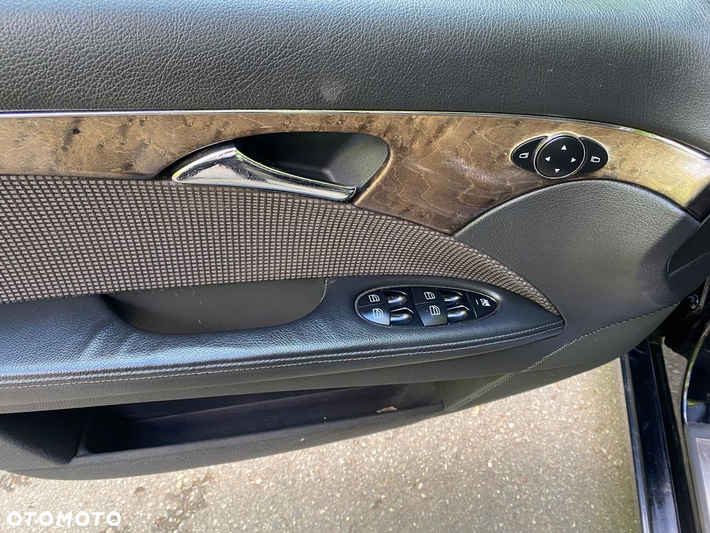 Mercedes-Benz Klasa E 240 T Avantgarde - 15