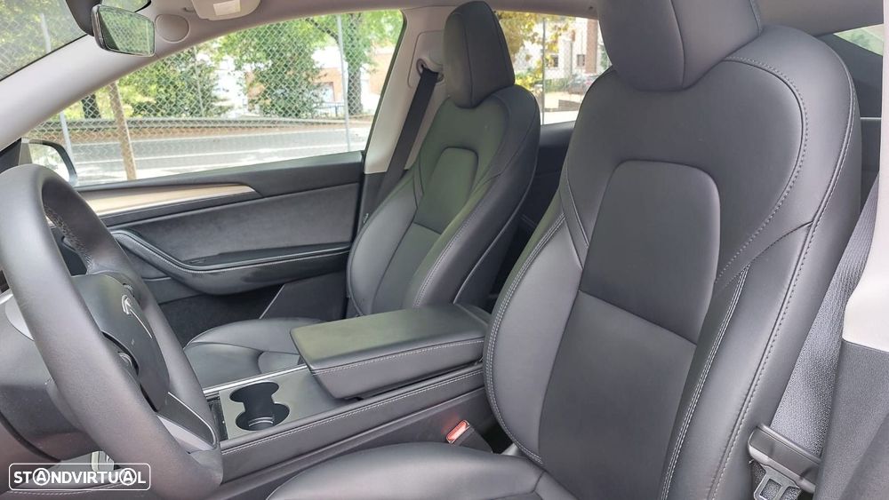 Tesla Model Y Standard - 5